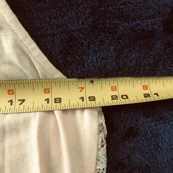 NY & Co. Metallic Lace overlay,lined,scoop neck sleeveless tank top/tunic,peach - Picture 9 of 9